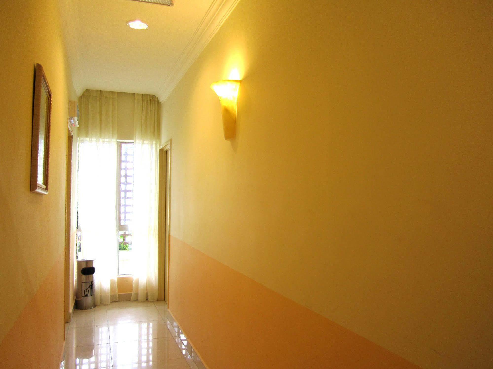 Sun Inns Hotel D'Mind Seri Kembangan Exterior foto